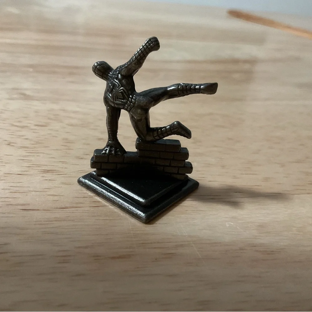 Monopoly SpiderMan on a Brick Wall Token Replacement Game Part Piece Metal 2007